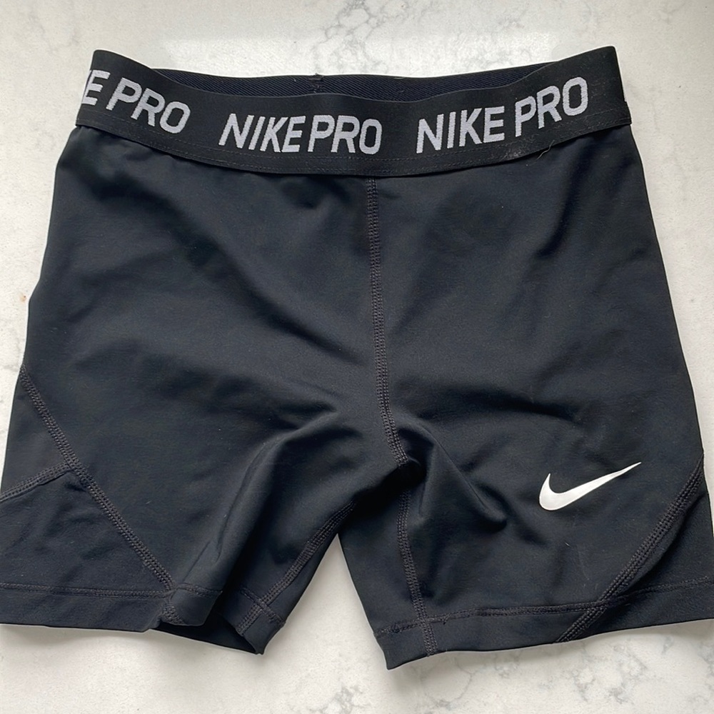 Nike Pro Girls
